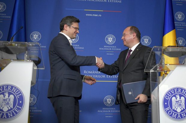 Bogdan Aurescu i-a cerut lui Dmitro Kuleba ca Ucraina să admită că „limba moldovenească” nu există