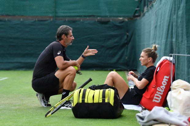 Patrick Mouratoglou spune că vorbește zilnic cu Simona Halep. „Cuvintele nu se pot ridica la nivelul greutății situației”