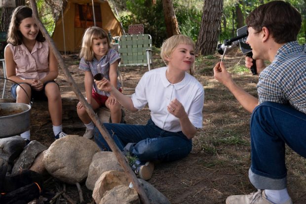 Un film emoționant al unui mare cineast a intrat în sălile din România. „The Fabelmans” de Steven Spielberg ne învață cum să ne împăcăm cu părinții
