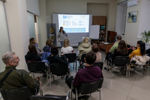 REPORTAJ. Ucrainenii din Odesa, 80% dintre ei vorbitori de rusă, fac cursuri de limba ucraineană. „Când Rusia ne spune că nu existăm, ce putem face?”