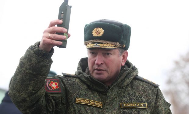 Generalul rus Lapin a pus pistolul la tâmpla unui locotenent, ca să-l convingă să-și ducă soldații în prima linie, unde-i bombardau ucrainenii