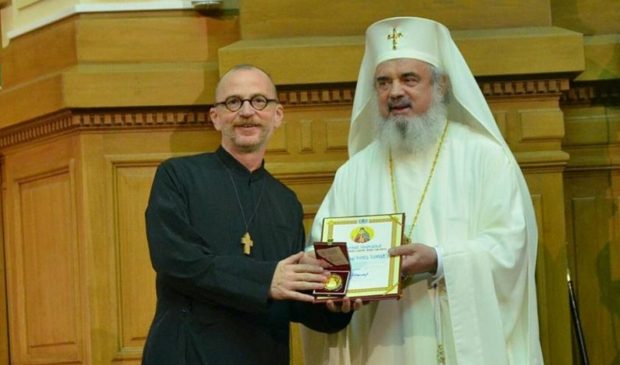 Ovidiu Cuncea și-a refăcut viața, după divorț: „Nu mă gândesc să mă căsătoresc, m-am gândit mai mult să mă călugăresc, într-o perioadă”. E diacon, dar și actor
