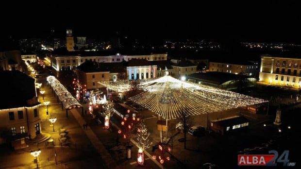 Cum se pregătesc orașele din Alba pentru sărbătorile de Crăciun: târguri de criză și iluminat festiv cu porția