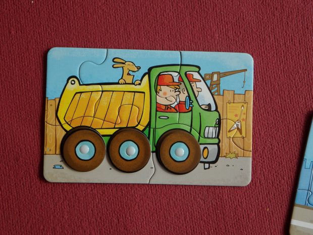 7 Beneficii ale puzzle-urilor în dezvoltarea copiilor