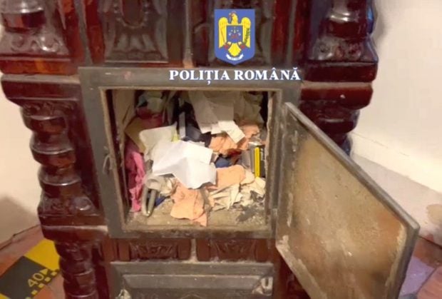 Tânărul care a furat cu un sac cu bani din mașina Poștei Române, arestat preventiv. Poliția a găsit alți bani ascunși într-o sobă