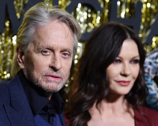 Michael Douglas, de nerecunoscut pe străzile din Paris. Actorul, în vârstă de 78 de ani, și-a făcut o schimbare de look notabilă