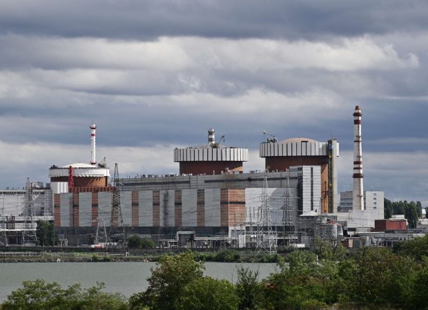 Valul masiv de bombardamente rusești obligă Ucraina să deconecteze reactoarele de la două centrale nucleare