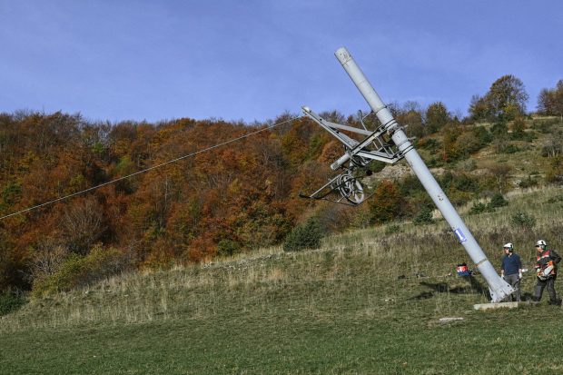 Rămas fără zăpadă, un sat din Alpii francezi și-a demontat telescaunul. „A venit încălzirea globală și asta ne-a schimbat”
