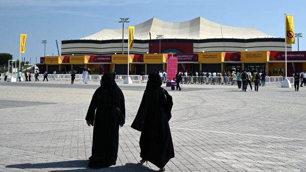 Ceremonia de deschidere a Campionatului Mondial din Qatar. Shakira și Sir Rod Stewart au refuzat să cânte la festivitatea de la Doha.
