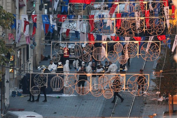 Momentul exploziei din Istanbul, filmat. Mărturia unui angajat care lucra la un restaurant din piața aglomerată: „Am împietrit”  | VIDEO