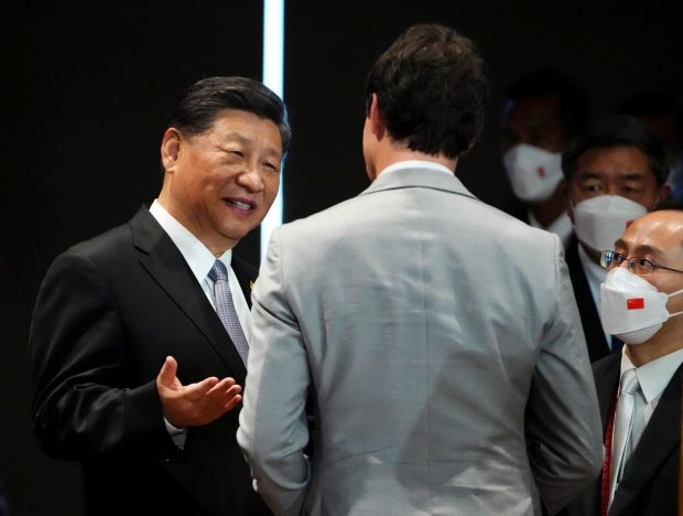 Xi Jinping l-a certat în public pe Justin Trudeau: „Tot ce am discutat a fost scurs în presă”