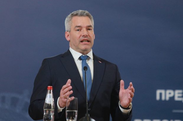 Cancelarul Nehammer insistă la Bruxelles că migranții sosiți în Austria au trecut prin România: „De unde știm asta? Din anchetele poliției austriece”