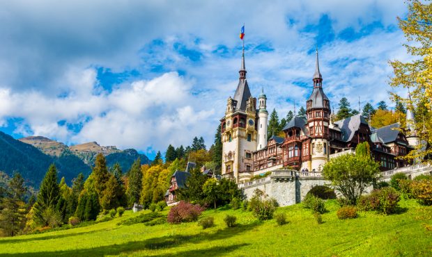Castelul Peleș, bijuterie arhitecturală a regalității românești