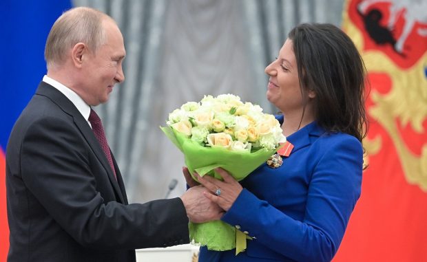 Favorita lui Putin, principala propagndistă a Kremlinului, despre rachetele căzute în Polonia: „O țară NATO este atât de prost protejată. Nici măcar nu va ști cine a lovit-o, cu ce sau de ce”
