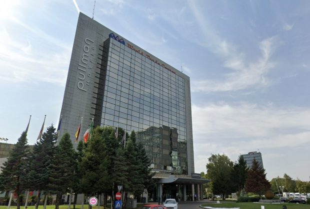 SURSE: Un militar al forțelor armate franceze a fost găsit mort într-un hotel din București