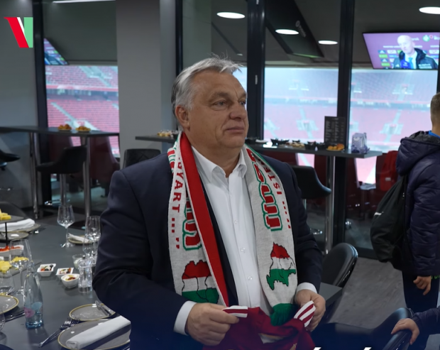 Reacția Ucrainei după ce Viktor Orban s-a afișat în public cu un fular cu harta Ungariei Mari