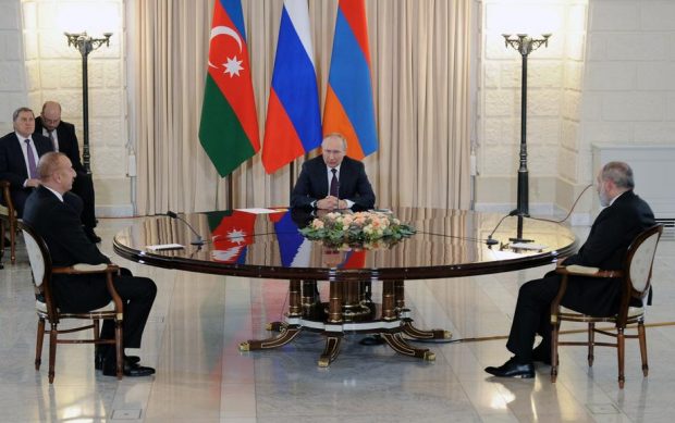 Armenia și Azerbaidjan s-au angajat „să nu recurgă la forță” în Nagorno-Karabah, după negocierile mijlocite de Putin