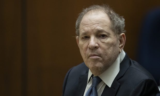 O nouă condamnare pentru Harvey Weinstein, în procesul deschis în Los Angeles pentru infracțiuni sexuale. Ce pedeapsă riscă celebrul producător de film