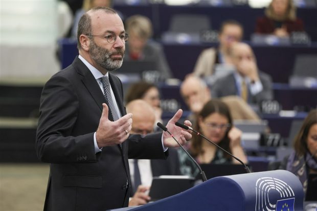 Mnfred Weber spune că „România aparține spațiului Schengen”, deși i-a dat dreptate cancelarului austriac după veto-ul Austriei