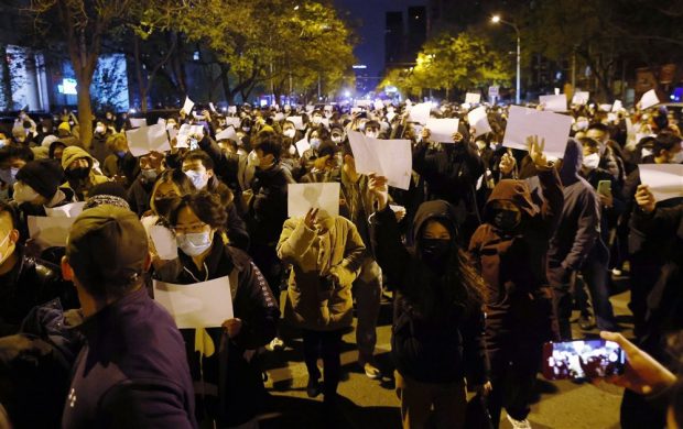 Guvernul chinez, acuzat că a inundat platformele de socializare cu postări spam, pentru a „acoperi” protestele față de măsurile COVID