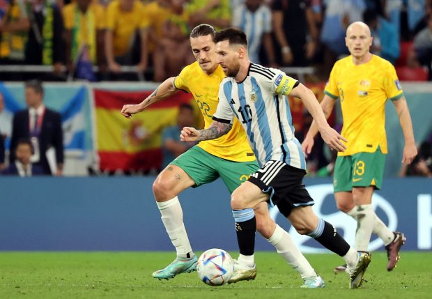 Lionel Messi, la meciul 1.000 în carieră, duce Argentina în sferturi la Cupa Mondială din Qatar