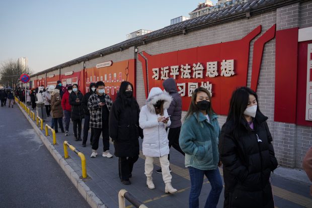 „Un milion de decese”. Calculele epidemiologilor, după ce China a renunțat brusc la politica „zero-COVID”