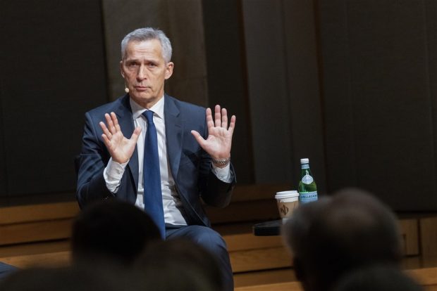 Jens Stoltenberg se teme că actualul conflict din Ucraina ar putea deveni un război major între Rusia și NATO
