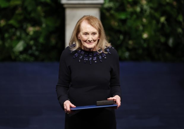 Patronul ziarului Libertatea, editorial despre cum a ratat presa să aibă o discuție despre antisemitism în cazul lui Annie Ernaux, laureata Nobelului pentru Literatură
