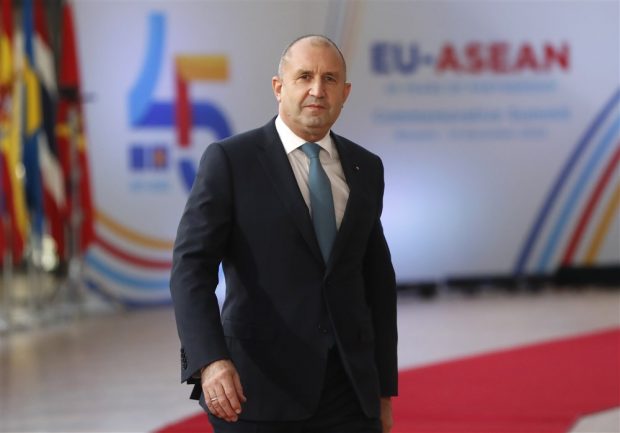 Preşedintele bulgar Rumen Radev aprobă trimiterea de arme şi muniţii în Ucraina. Ajutorul militar se ridică la 10 milioane de euro
