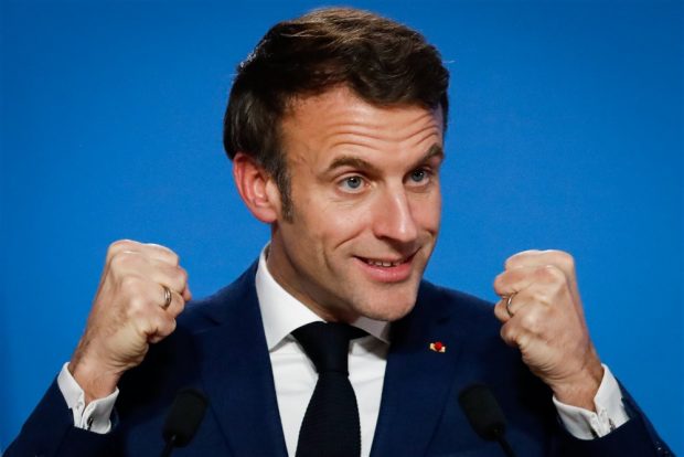 Emmanuel Macron merge din nou în Qatar pentru finala Cupei Mondiale. Cine îl însoțește