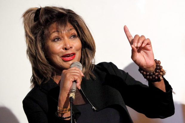 Tina Turner și-a pierdut al doilea băiat. „Cu durere închid ochii și mă gândesc la tine, fiul meu iubit”