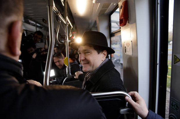 Nicuşor Dan, la punerea în circulaţie a primelor 15 tramvaie noi: O să lansăm curând achiziţia pentru 22 de troleibuze