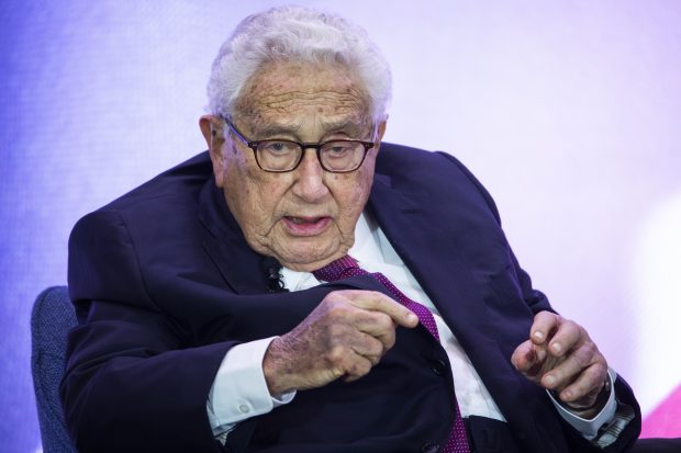 Henry Kissinger: E momentul negocierilor de pace care ar trebui să lege Ucraina de NATO