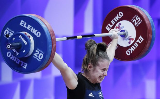 Loredana Toma a cucerit două medalii de aur la CM de haltere de la Bogota și a stabilit un nou record mondial