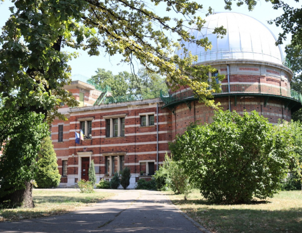Angajaţii Institutului Astronomic, mutați într-un singur birou din cauza facturilor la energie. „Nu avem bani de căldură”