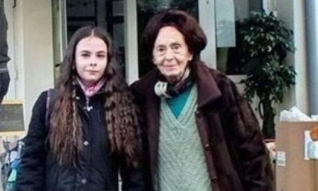Decizia luată de Adriana Iliescu de sărbători: „Nu avem bani de cheltuit”. Eliza, fiica ei, o ajută, dar e preocupată mai mult de învățătură