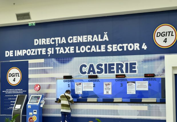 Servicii și informații publice, doar dacă ai contract de salubrizare, la Primăria Sectorului 4. „Un regulament al unei instituții nu poate adăuga la lege”