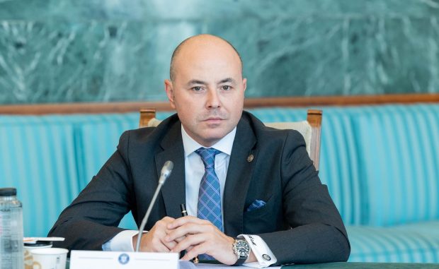 Un lider PNL critică declaraţiile lui Simion privind ajutorul pentru Moldova: „Troll-ul Kremlinului vrea, de fapt, izolarea românilor de peste Prut”