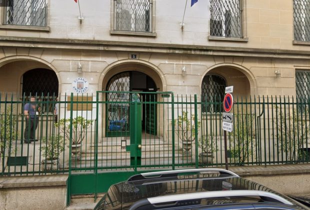Plic „atipic” cu un praf alb primit la Ambasada României din Paris. Precizările MAE