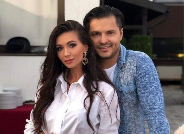 Liviu Vârciu și Anda Călin s-au filmat în pat și au publicat imaginile. „E groaznic să te uiți la tine”