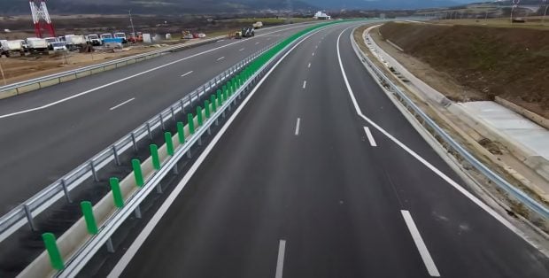 Primul tronson al autostrăzii A1 Sibiu – Pitești se deschide astăzi. Firma austriacă a terminat lucrările înainte de termen