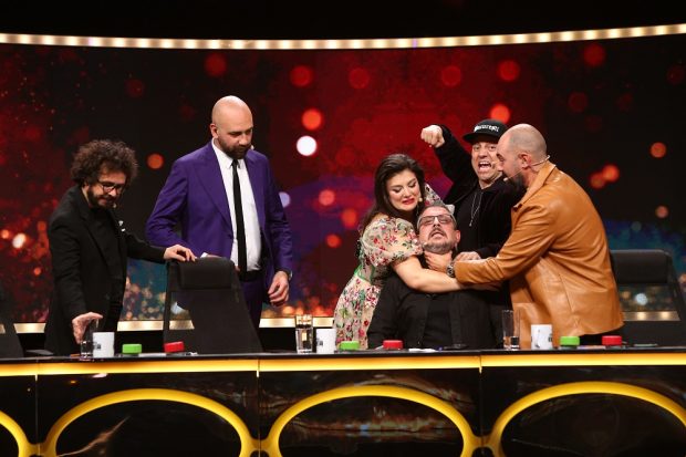 Dan Frînculescu și Mane Voicu, invitați speciali în marea finală „Stand-Up Revolution”, sezonul 2 