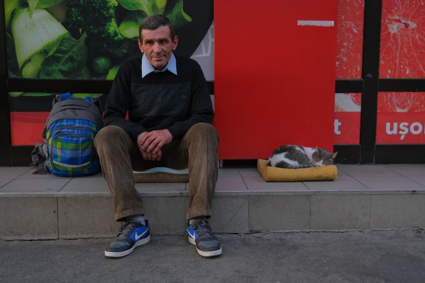 În ziua de Crăciun, Sorin, omul fără de adăpost despre care Libertatea a scris că a fost ajutat să-și recapete vederea, a primit o nouă veste bună