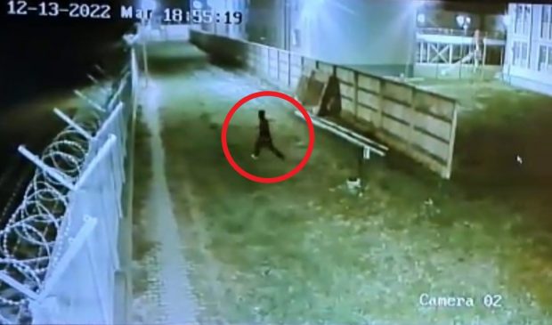 VIDEO Imagini cu momentul evadării afganului din centrul pentru migranți din județul Arad