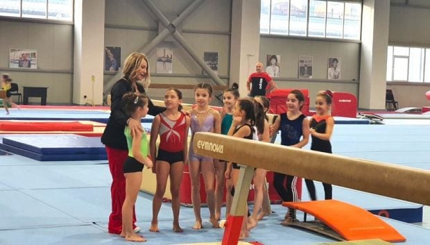 Nadia Comăneci a venit în România. „Zeița de la Montreal” a vizitat Casa Olimpică și sala CS Dinamo