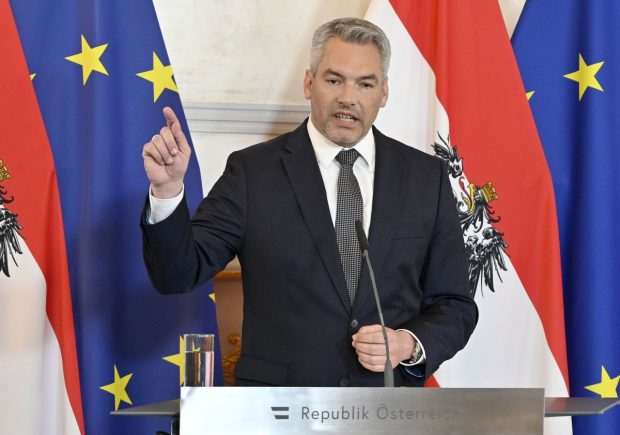 Un politician din partidul lui Nehammer critică veto-ul Schengen pentru România: Serbia și Ungaria sunt de vină pentru problema Austriei