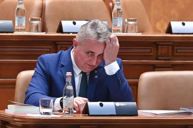 Document | USR şi Forţa Dreptei au depus o moţiune simplă împotriva lui Lucian Bode după eşecul aderării României la Schengen