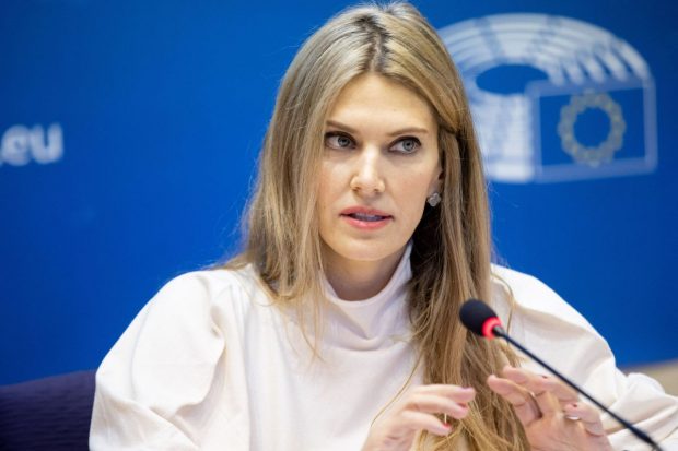 Eva Kaili, eliberată din închisoare după patru luni şi plasată în arest la domiciliu