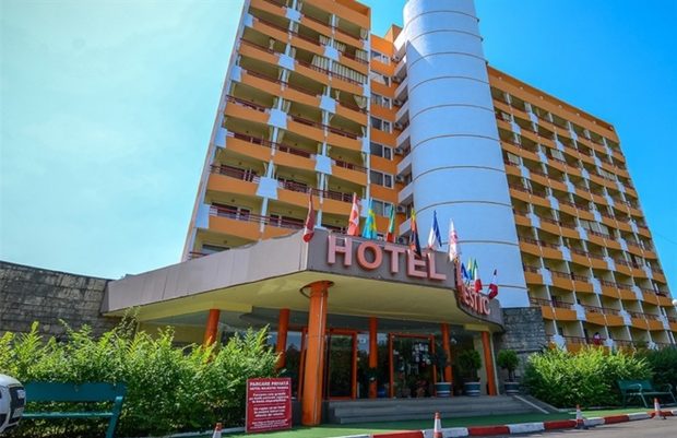 Hotelul Majestic din Mamaia, pregătit pentru a fi vândut. Ce sumă cere Mohammad Murad