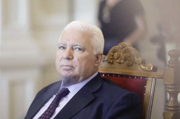 RĂZGÂNDIREA DOMNULUI LĂZĂROIU. Fostul judecător CCR îl confirmă pe Morar: „Am fost sunat să nu candidez”. Nu spune de către cine, dar adaugă: „Le-am spus celor de la SRI că vor lua plasă”
